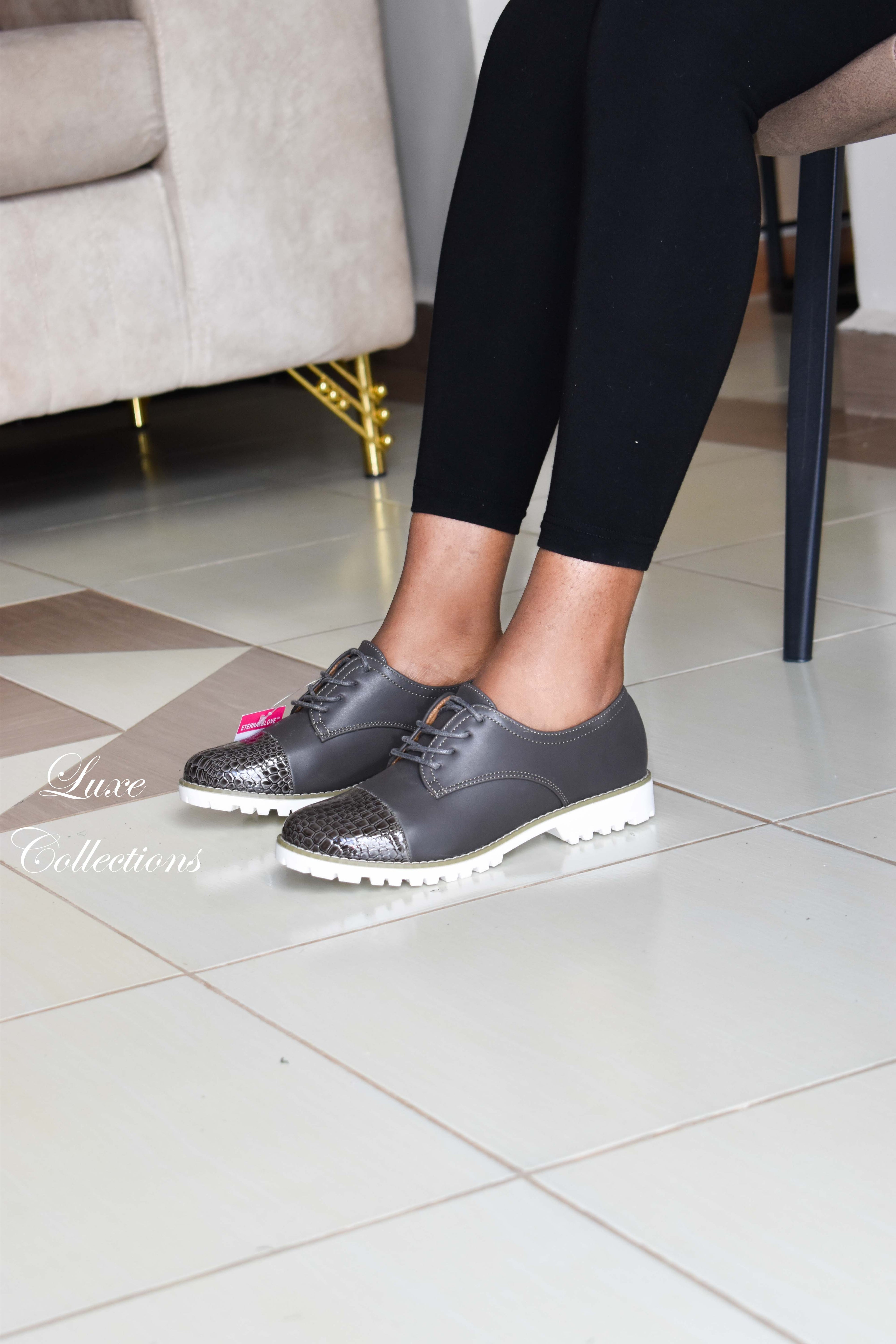 Grey Half Wetlook Brogues