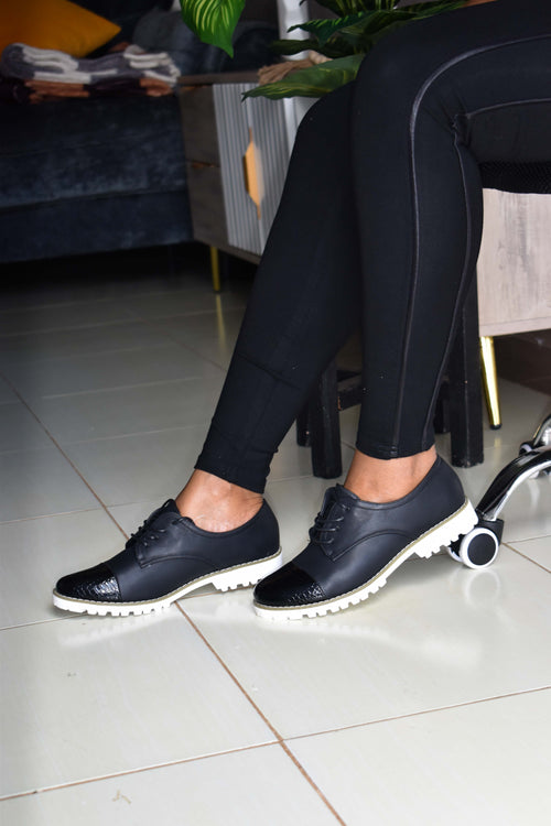 Black Half Wetlook Brogues